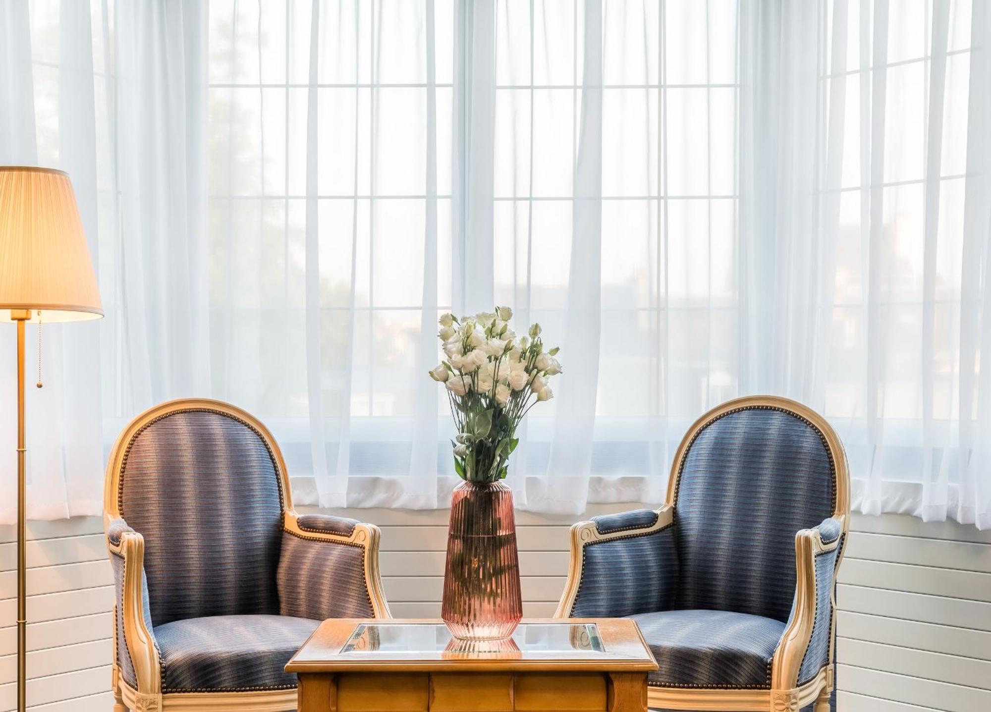 Grand Hotel Des Templiers, Piscine & Spa Reims Room photo