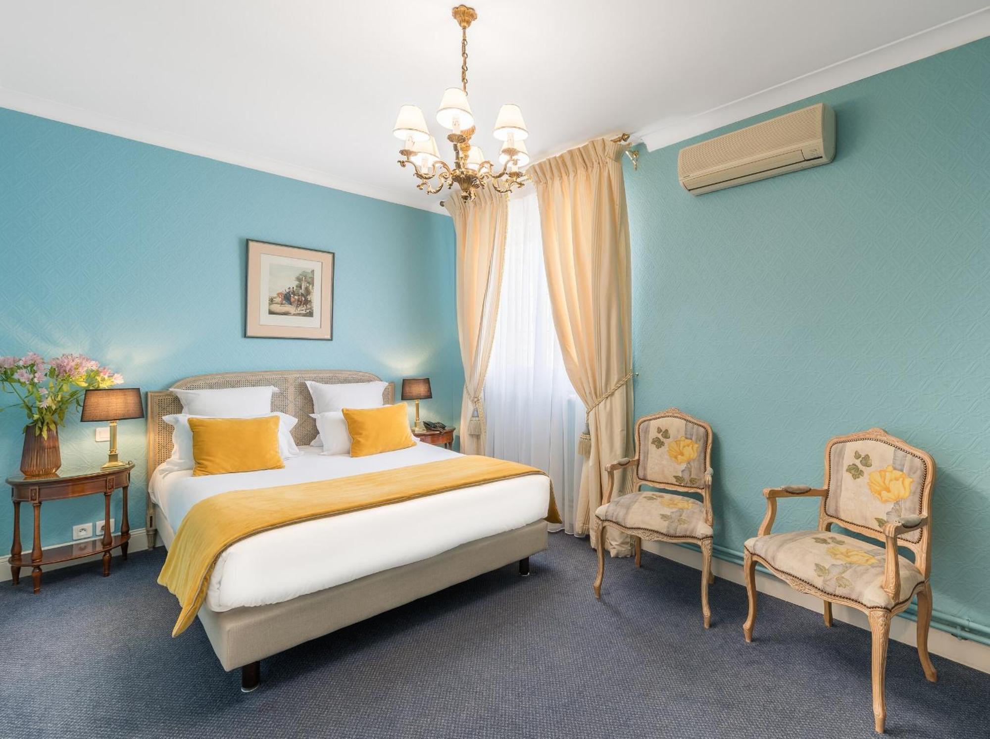 Grand Hotel Des Templiers, Piscine & Spa Reims Room photo