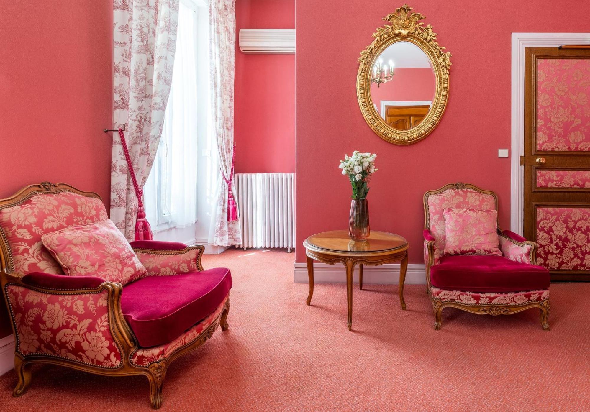 Grand Hotel Des Templiers, Piscine & Spa Reims Room photo