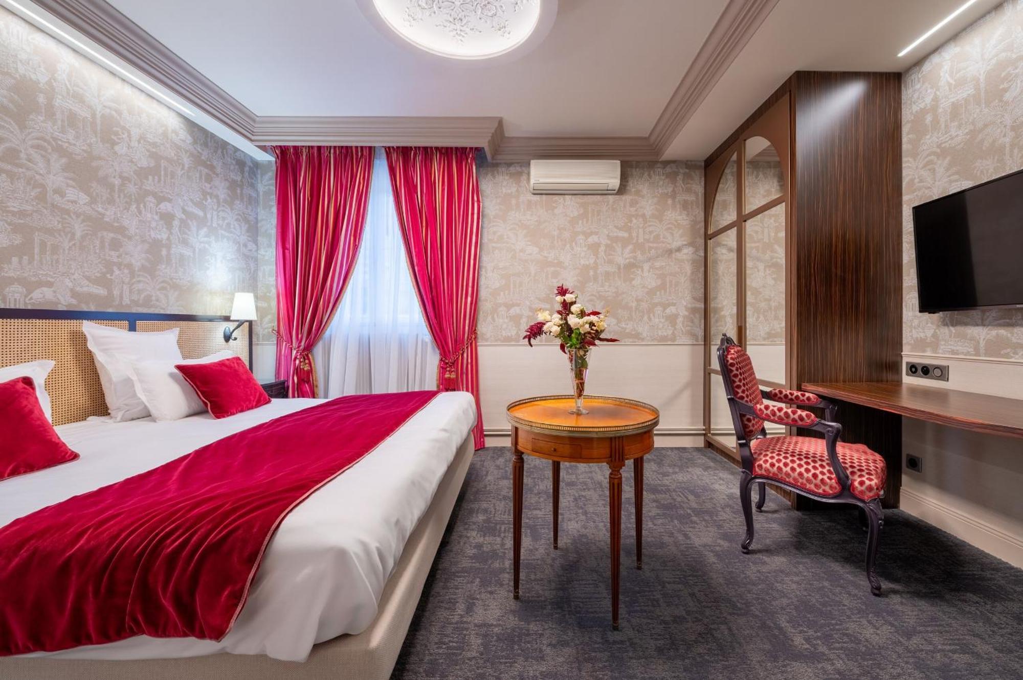 Grand Hotel Des Templiers, Piscine & Spa Reims Room photo
