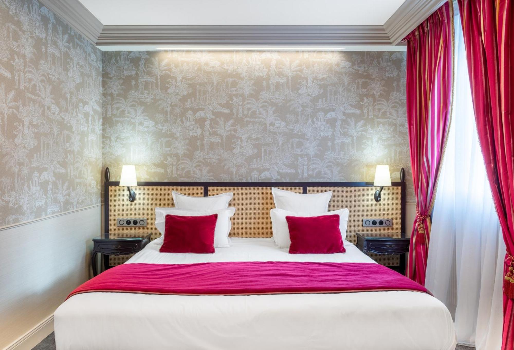 Grand Hotel Des Templiers, Piscine & Spa Reims Room photo